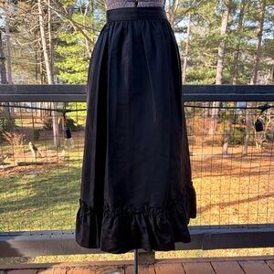 Vintage 1970’s Partique black taffeta ruffle hem midi skirt